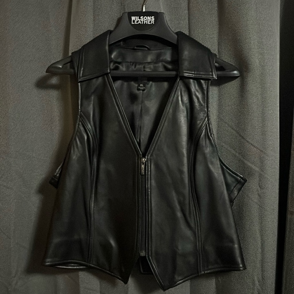Women’s leather vest. Genuine Wilson’s leather NWT